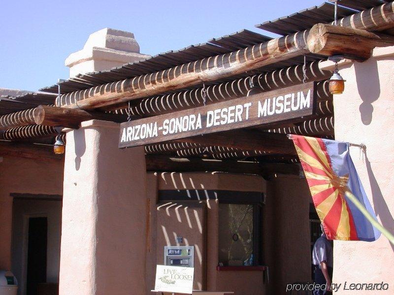 Country & By Radisson, Airport, Az 3* Tucson